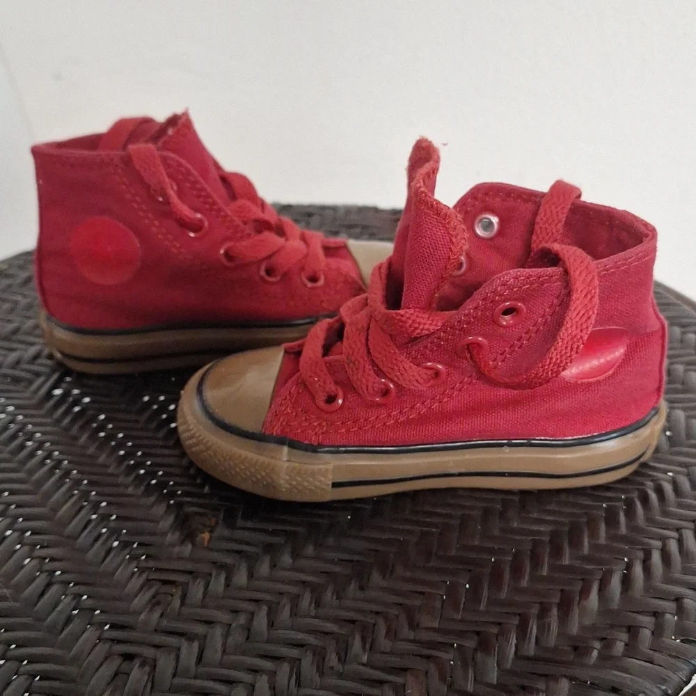 Converse Red W / Gum Sole Toddler Kids Sz 5 High Top